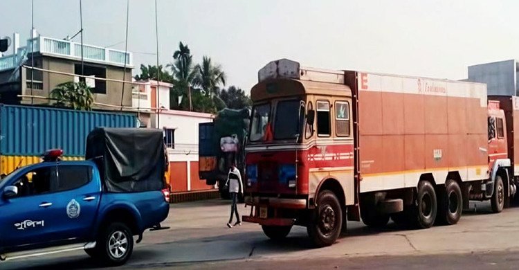 ভারত থেকে বেনাপোল দিয়ে আনা হলো ১২৫ মেট্রিক টন বিস্ফোরক